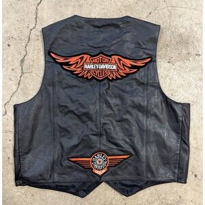 VINTAGE FMC MOTORCYCLE LEATHER VEST SZ 4XL (54) HARLEY DAVIDSON PATCHES, PINS